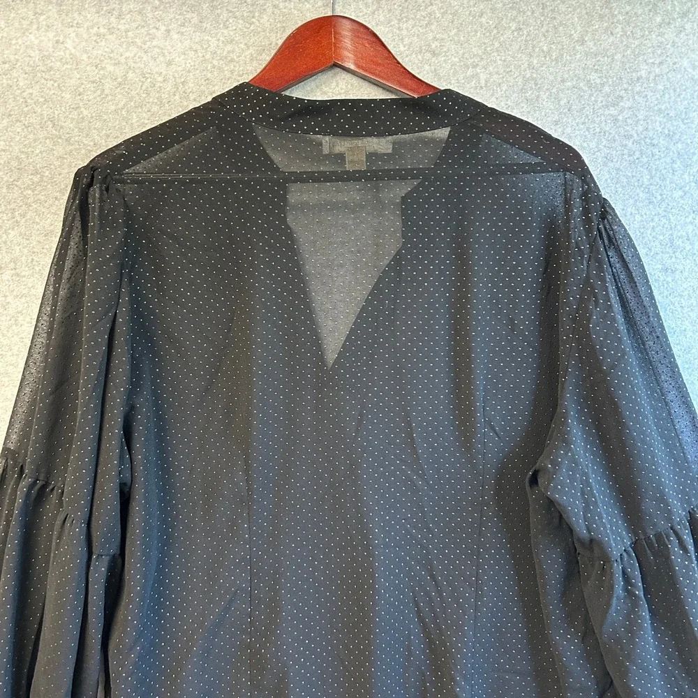 Michael Kors Size 2X Black Dot Sheer Blouse Top Gold Metallic‎ Grommet